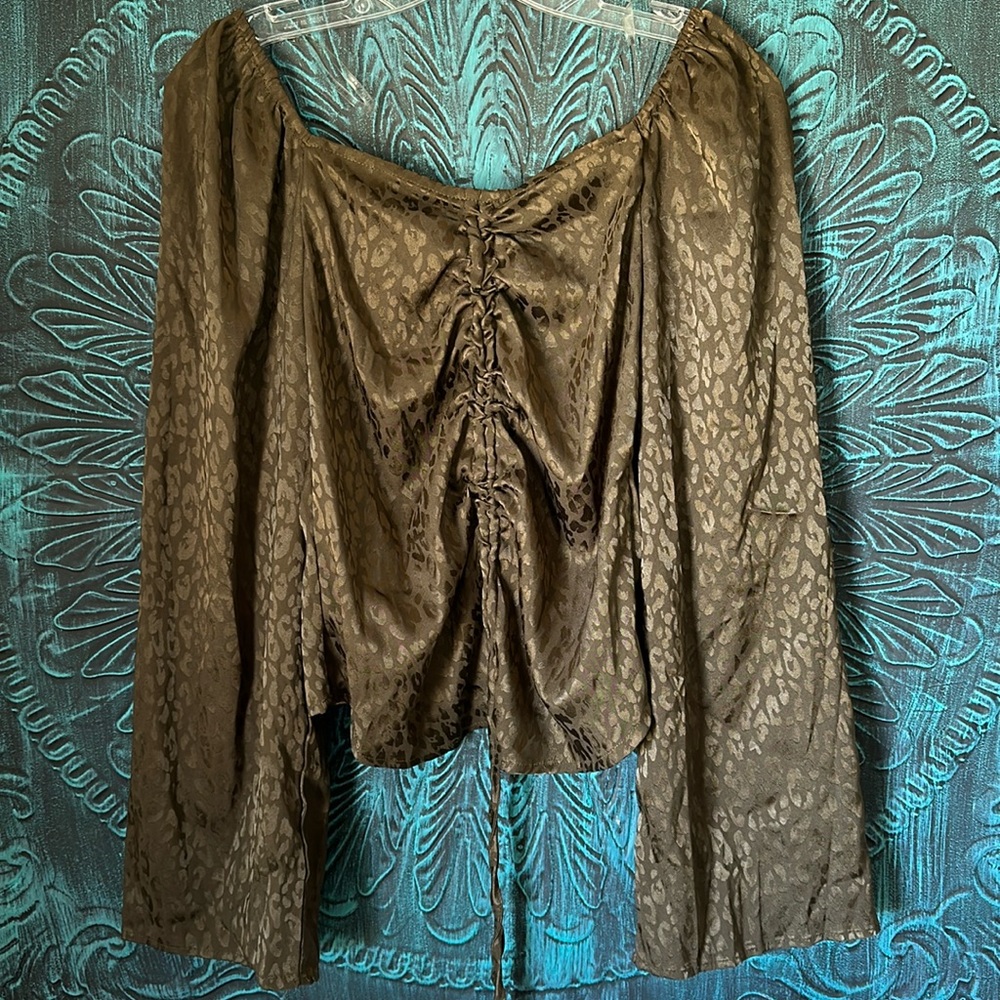 Hayden Animal Print Wide Sleeve Top Sz L